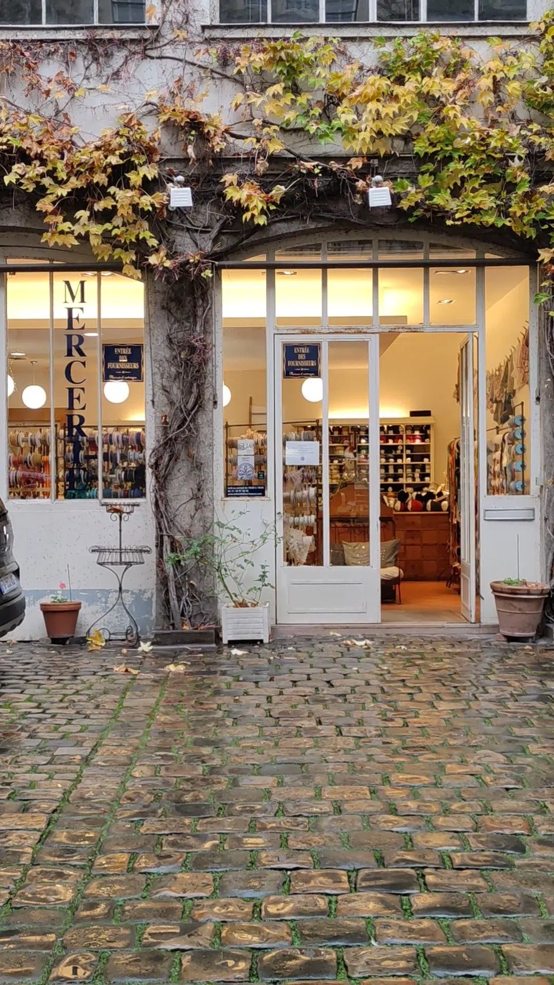 Entrée des Fournisseurs, Paris