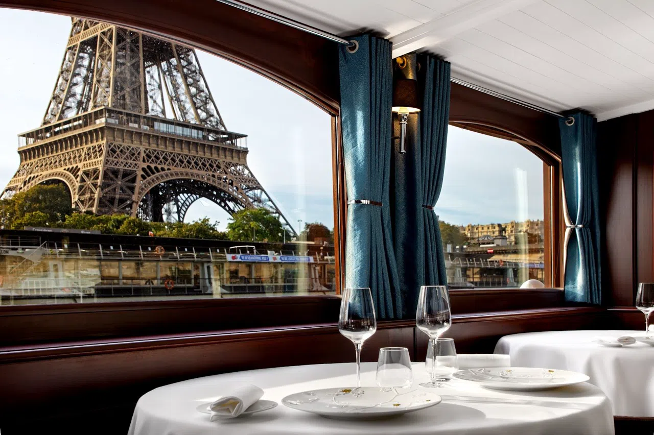 Le Marais After Dark and the Right Seine Dinner Cruise