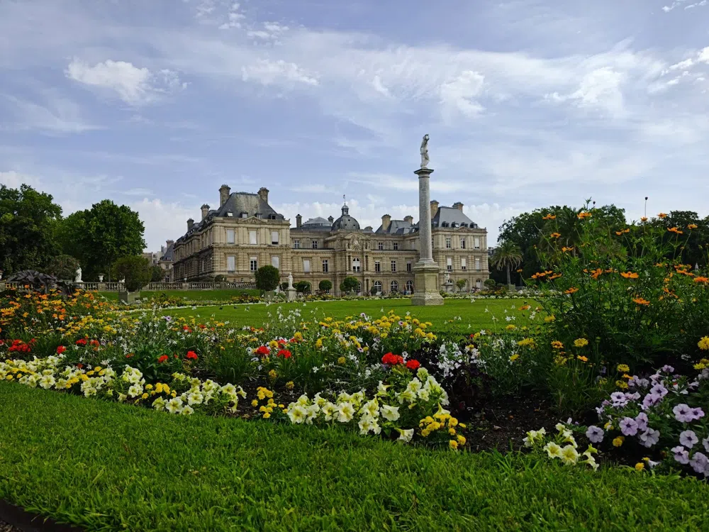 Paris in a Green Chair, Luxembourg to Buttes-Chaumont