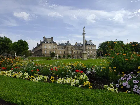 Paris in a Green Chair, Luxembourg to Buttes-Chaumont