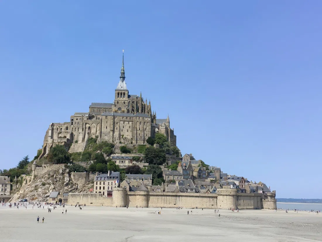 Abbazia del Mont-Saint-Michel, Parigi