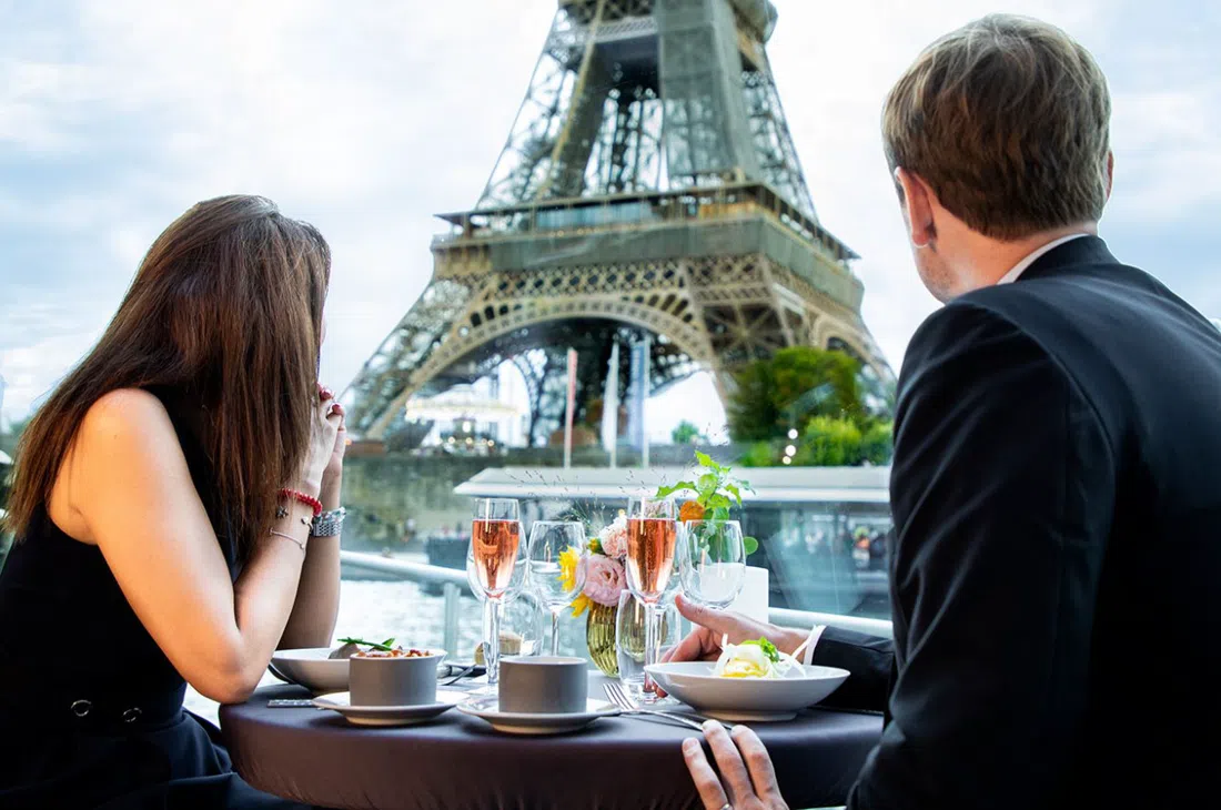 Bateaux Parisiens, Paris