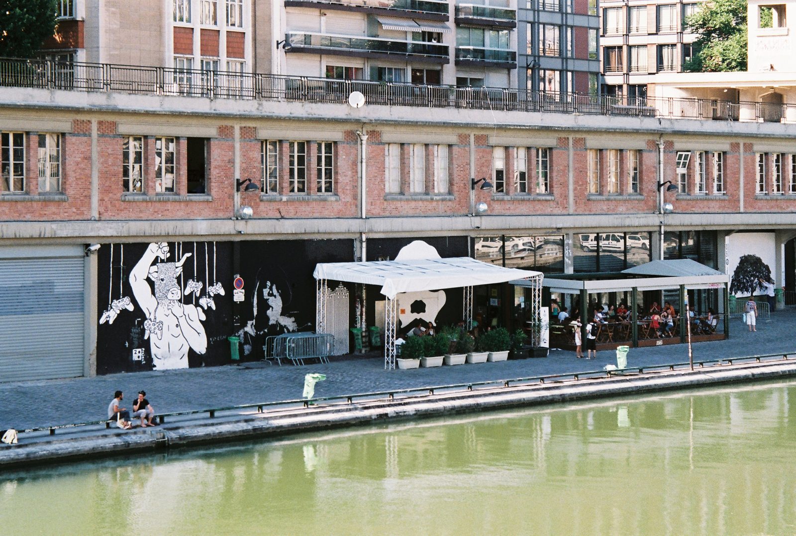 Le Point Éphémère warehouse concert venue on quai de Valmy